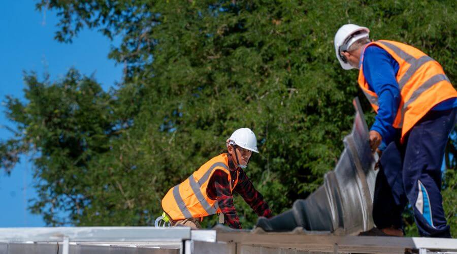 Professional gutter cleaning in Placerville, CA